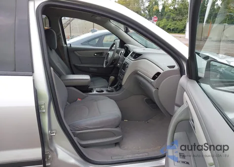 2015 Chevrolet Traverse Ls из США, поврежденный, VIN 1GNKRFKD7FJ106926